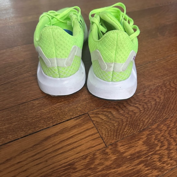 Adidas Swift Running Shoes - Picture 2 of 3